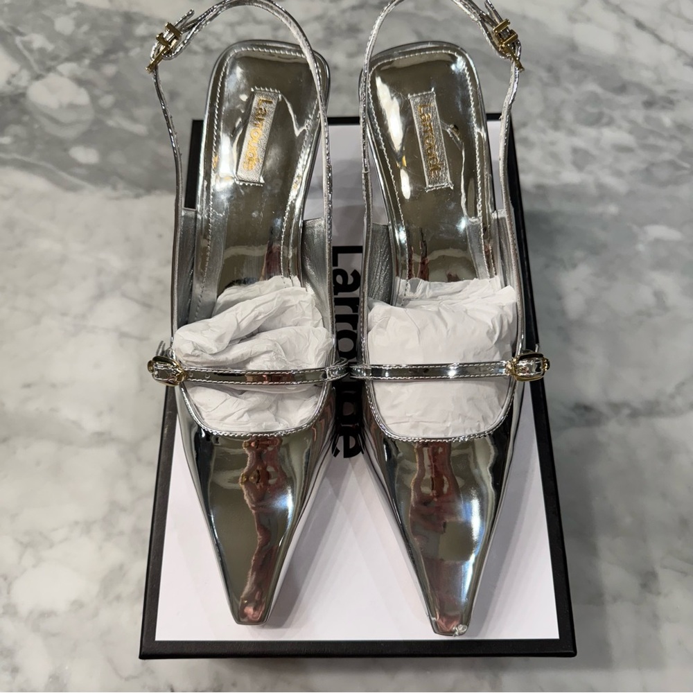 Larroude Ines Pump in Silver Specchio